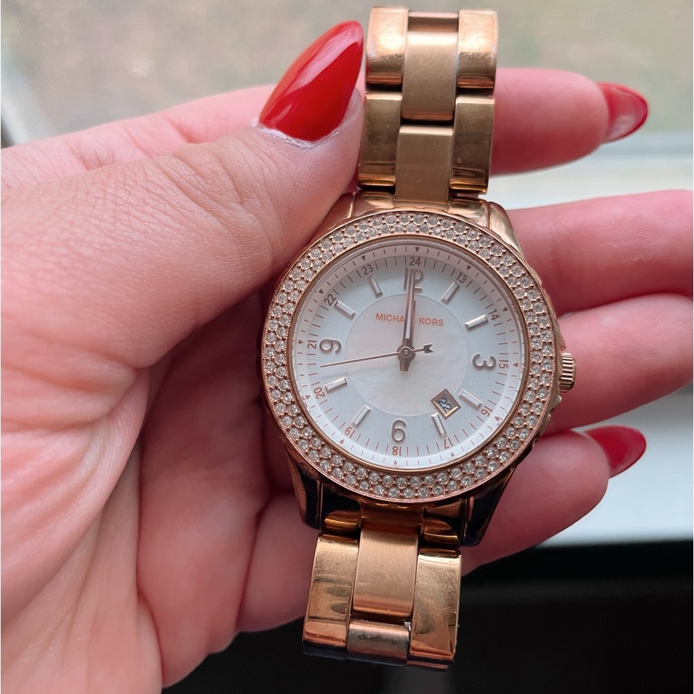 Michael Kors Women’s Watch MK-5403 Rose Gold Analog Date